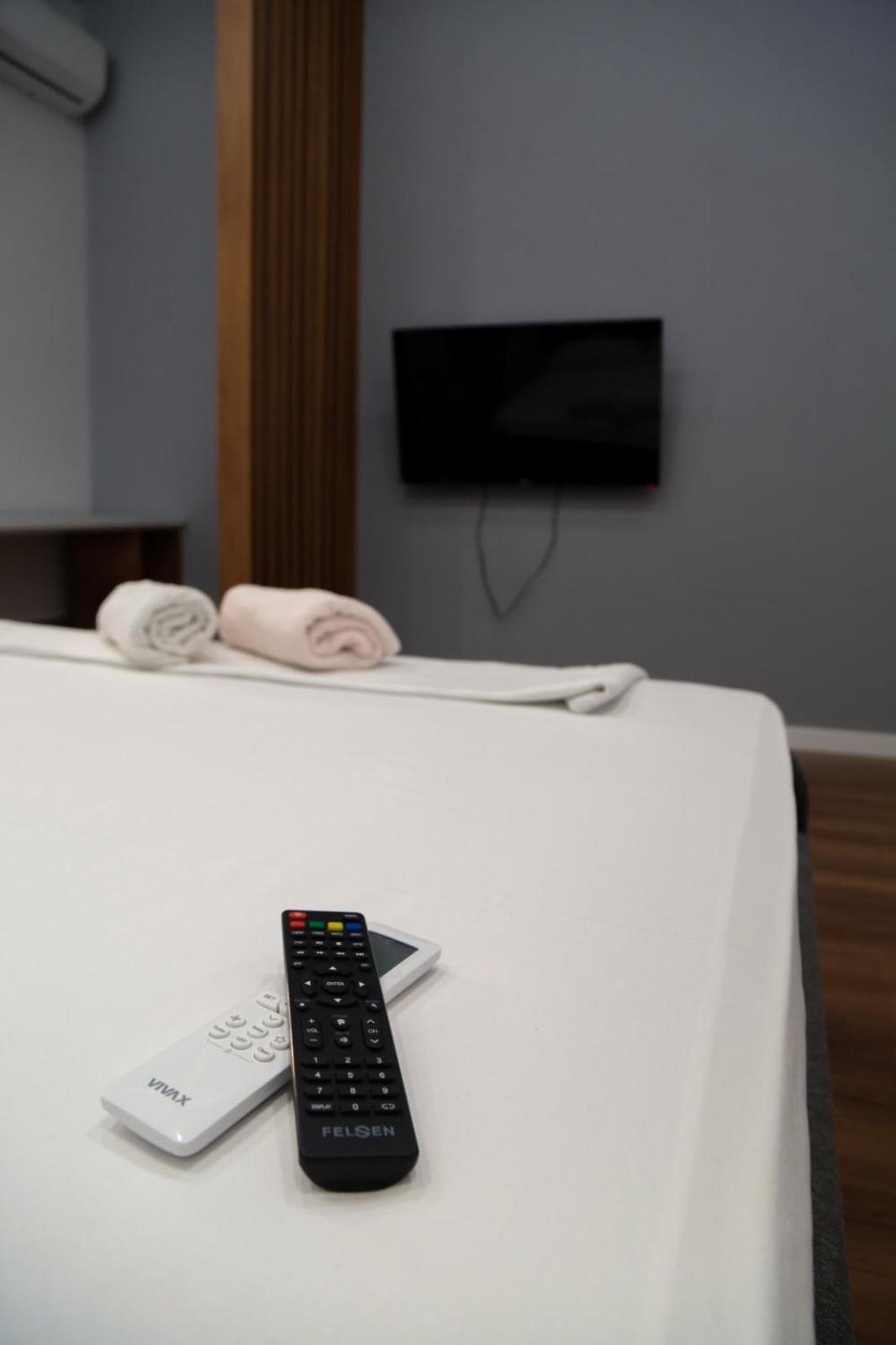 Be Solei Studio Apartments Sol 2 ติรานา ภายนอก รูปภาพ